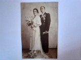 Fotografie tip CP de nuntă cu cuplu din Rom&acirc;nia &icirc;n 1941