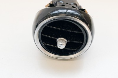 Gura de ventilație planșa de bord MERCEDES-BENZ C W205 2017 OEM: 516456CZ,A2058301100 10892650 foto