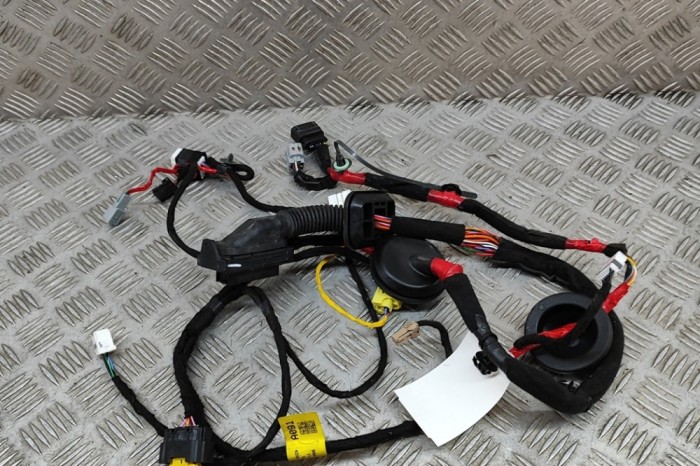 Cablaj ușă dreapta față KIA EV6 CV 2022 OEM: 91610-CV910A | 22911252