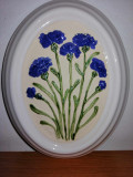 Placa tablou ceramica aplica perete ovala flori albastrele Gabriel Sweden Suedia