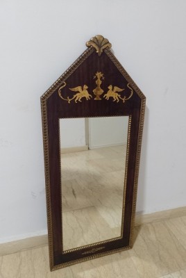 Eleganta oglinda in stilul Empire cu o deosebită rama din lemn intarsiată foto
