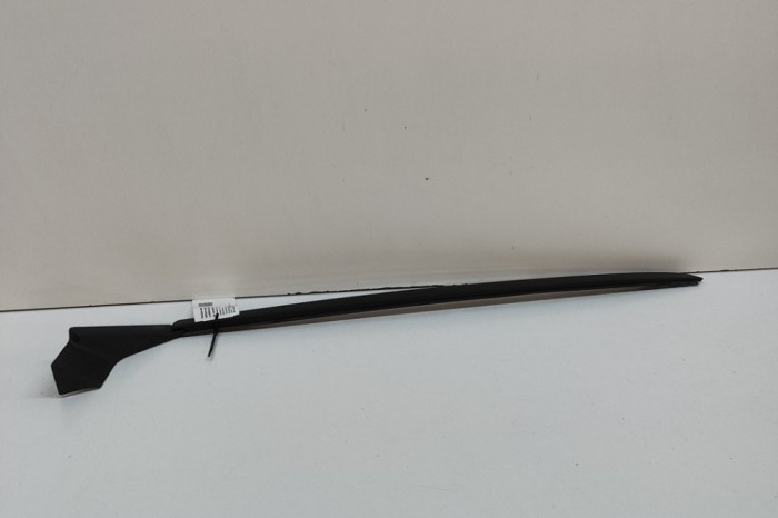 Ornament vertical parbriz dreapta KIA NIRO II 2024 OEM: 86141-AT000 | 31991604