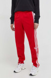 Adidas Originals pantaloni de trening culoarea roșu, cu imprimeu IM8221