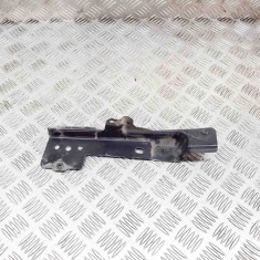 Suport aripa dreapta față AUDI Q7 4L 2007 OEM: 4L0805698 14175681