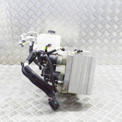 Alt modul de control TESLA MODEL 3 2021 OEM: 1506859-00-D,2068767-00-C,1549902-00-C,1625001-00-A,1523001-00-D,1523003-00-B,1523002-00-B 20699358 foto