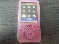 MP3 SONY WALKMAN NWZ-E436F PINK 4 GB PERFECT FUNCTIONAL+CABLU DE DATE/INCARCARE foto