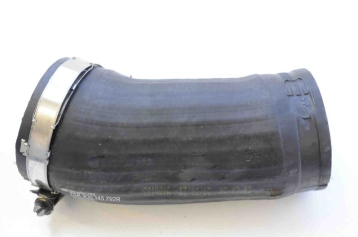 Furtun intercooler dreapta VW PASSAT Variant B8 3G5 2015 OEM: 3Q0145792