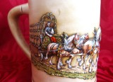 HALBA CERAMICA CU DECOR IN RELIEF CARUTA CU BUTOAIE DE BERE TRASA DE 8 CAI