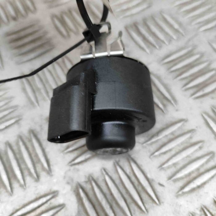 Supapa solenoid TESLA MODEL 3 2022 OEM: 1501100-CL-C 28195301