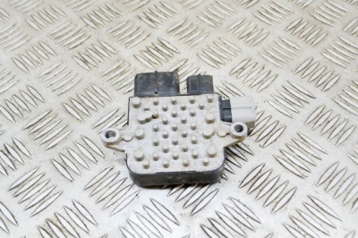 Releu ventilator TESLA MODEL S 2016 OEM: 82821-20280 14699162 foto