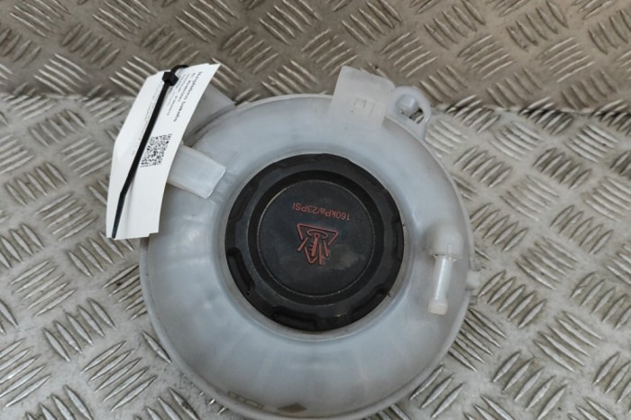 Vas de expansiune SEAT ATECA KH7 2020 OEM: 5Q0121407M 24865683