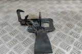Zăvor de siguranță capota AUDI A4 Avant 8K5, B8 2011 OEM: 8T0823480 30357767