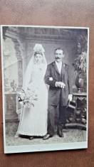 Fotografie pe carton, mire si mireasa, inceput de secol XX