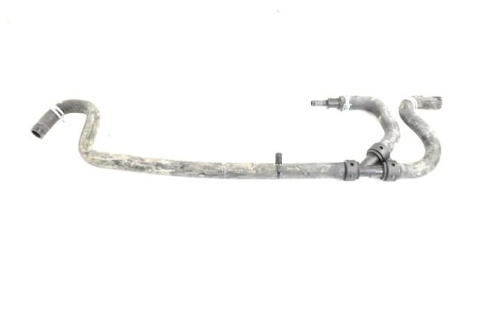 Furtun de lichid de răcire TESLA MODEL S 2014 OEM: 6007341-00-E 13745271