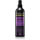 TRESemm&eacute; Heat Protection Defence Spray spray cu protecție termică, pentru aranjarea cu placa și cu ondulatorul 270 ml