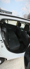 Dacia Sandero-1.5 deci-90 cp-2015 foto