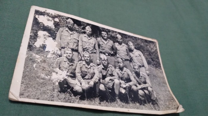 FOTO TIP 9/14 IN ARMATA IN COMUNISM