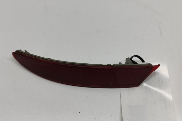Reflector bara de protecție dreapta spate BMW X3 F25 2012 OEM: 7217316 31052945