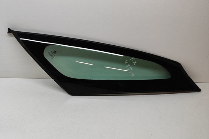 Geam lateral st&acirc;nga față FIAT 500L 351_, 352_ 2014 OEM: 51957747 28242229