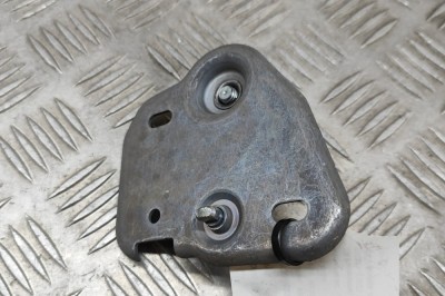 Zăvor de siguranță capota VW TAIGO CS1 2023 OEM: 3V0823186A 30082918 foto