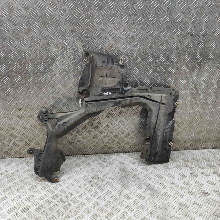 Scut motor dreapta spate BMW 2 Gran Coupe F44 2020 OEM: 7436656