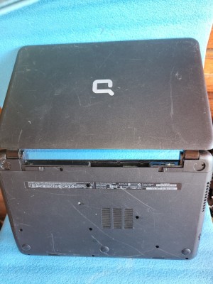 laptop incomplet HP Compaq 15-S model 15-S111nf foto