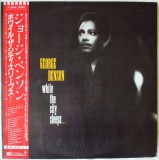 Vinil LP &quot;Japan Press&quot; George Benson &lrm;&ndash; While The City Sleeps... (-VG), Jazz