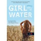 Girl out of Water - L&aacute;ny a v&iacute;zből - Laura Silverman