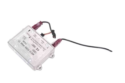 Amplificator de antena AUDI A3 8P1 2008 OEM: 8E0035456D foto