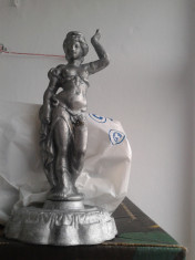 NUD-STATUETA-METAL foto