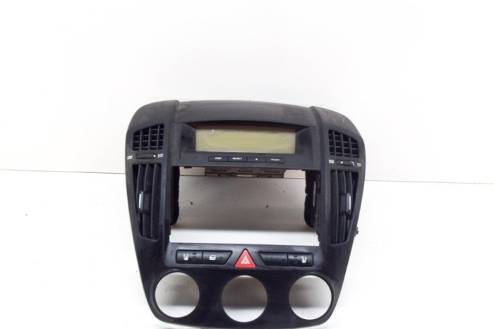 Gura de ventilație planșa de bord KIA CEE\&#039;D Hatchback ED 2007 OEM: 95710-1H100,97410-1H000,97480-1H000 | 13931824