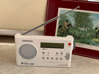 Radio Digital Perfect - SANGEAN DPR - 99 Plus foto