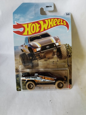 bnk jc Hot Wheels 2023 - Toyota Off-Road Truck foto