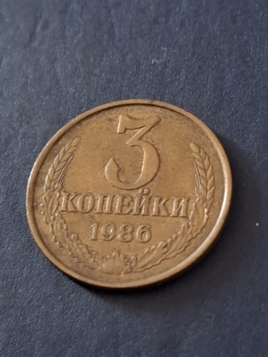 3 copeici 1986
