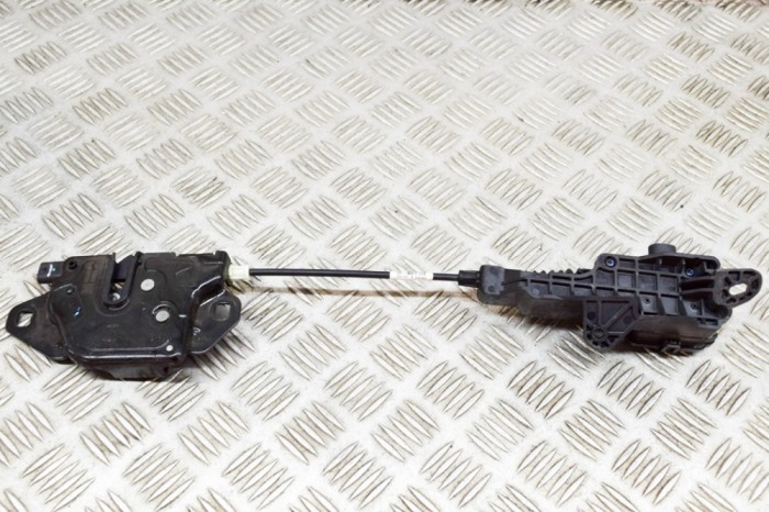 &Icirc;ncuietoare capota TESLA MODEL 3 2021 OEM: 1643071-00-A,1500397-00-E | 20806057
