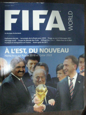 Revista de fotbal - FIFA world (ianuarie 2011) foto