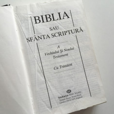 BIBLIA CU TRIMITERI, LONDRA 2003