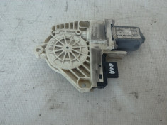 Motoras macara geam dreapta spate Audi A6 4F An 2004-2010 cod 4F0959802A foto