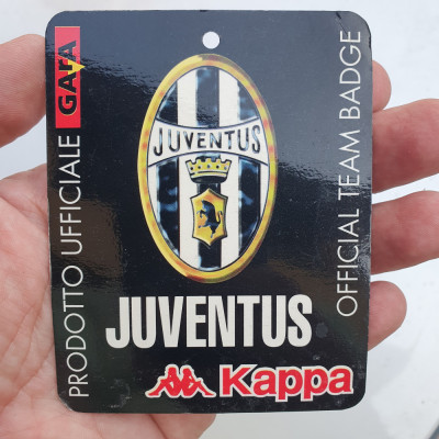 Official team badge Juventus Torino anii 1980, 10x8 cm, din carton foto