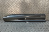 Bandou inferior ușă st&acirc;nga față FORD KUGA III DFK 2023 OEM: LV4B-S20849-C,LV4B-S20849-E,LV4B-S20849-W,LV4B-S20849-CA,LV4B-S20849-CEW 26584508