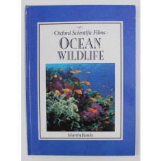 OCEAN WILDLIFE by MARTIN BANKS , 1989