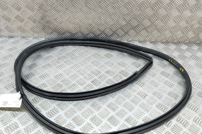 Garnitura ușă st&acirc;nga față TOYOTA C-HR _X2_, _H2_ 2024 OEM: 62312-F4050 | 28004632