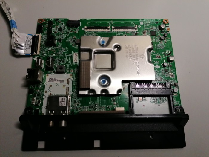 Main Board EAX69462206 (1.0) Din LG 70NANO756PA ecran HC700DQG-VHDAA-A14X