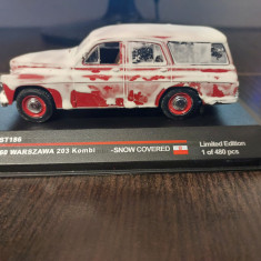 Macheta WARSZAWA 203 KOMBI 1960 ACOPERITA CU ZAPADA - Ist Models, 1/43, lim. ed.