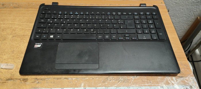 Palmrest + Tastatura Laptop Acer Aspire E1-522 #A5352