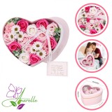Cumpara ieftin Buchet de Flori de Sapun Parfumate in forma de inima (22 cm x 20 cm x 9 cm) Cadou Elegant si Unic pentru Mama, Iubita, Colega, Sora, Prietena, Bunica,