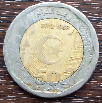 (M2161) MONEDA ALGERIA - 200 DINARI 2012, 50 ANI DE INDEPENDENTA, MAI RARA foto