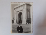 Fotografie veche cu Arcul de Triumf din București