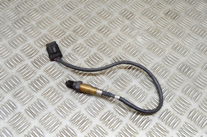 Sonda lambda BMW 3 F30, F80 2015 OEM: 0258027103,8631047 15483640