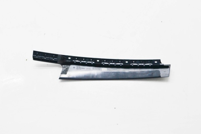 Ornament vertical ușă st&acirc;nga spate BMW 3 F30, F80 2014 OEM: 7263379,7258307 13444395